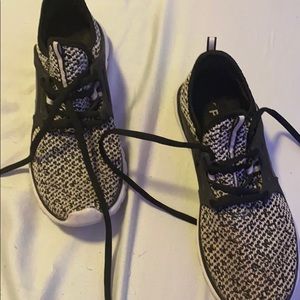 comfortable running shoes